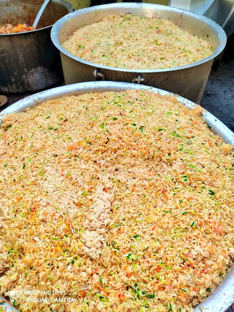 FarmGirlDJ's tweet photo. Ramadan mois du Partage et de la Générosité. #NourrirUnJeûneur #Recompense #Convivialite #Partage #Ramadan2022 #ramadanfeedingprogram
Participez à nos repas Solidaires du Ramadan .Récoltez des hassanates. #Djibouti https://t.co/FxrfH2xwvW