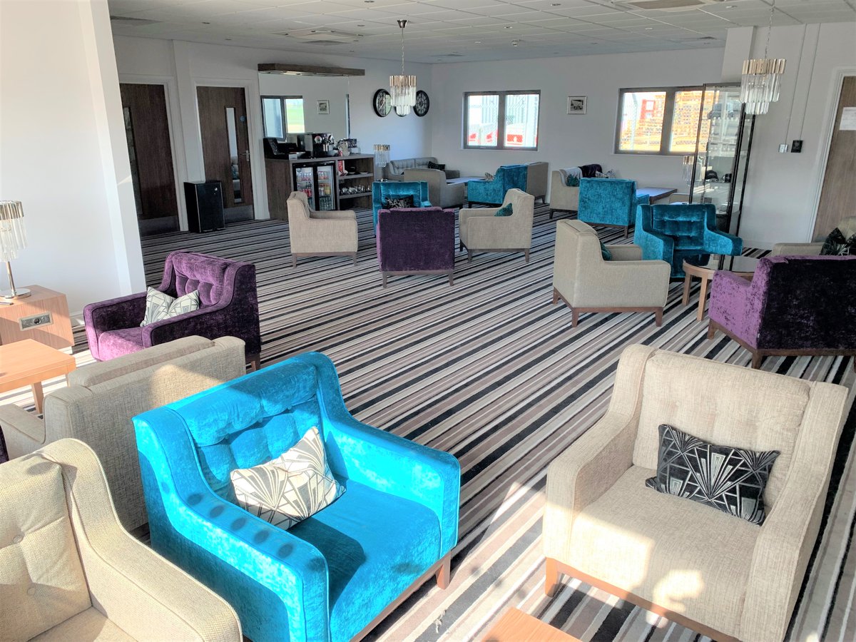 AVCONaircharter's tweet photo. Thanks to Kelly &amp; Paul @signaturefbo for the tour of the amazing new facility at BHX / EGBB. Seating for around 28 people and ideally located for UK wide Charter group handling. 
#privatejet #vipgrouptravel #aviation #luxurytravel #aircharter #businesstravel https://t.co/5tJ0pyHp4U