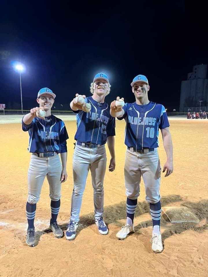 sportsinkansas's tweet photo. Cimarron’s Braxton Harrison (right) had 1 home run, Michael Feltman had 2 home runs (middle) and Trace Kopper had 1 home run (left).
Bluejays won both games against Southwestern Heights on Friday night. 
#sportsinkansas https://t.co/Tpeop3kHxm