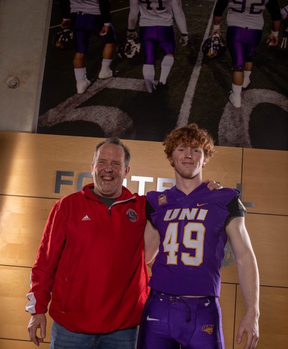 ItsCgleas's tweet photo. Had a good time at UNI! Thank you @AtifAustin @BrycePaup @UNIFootball https://t.co/O4z2ucLa4g