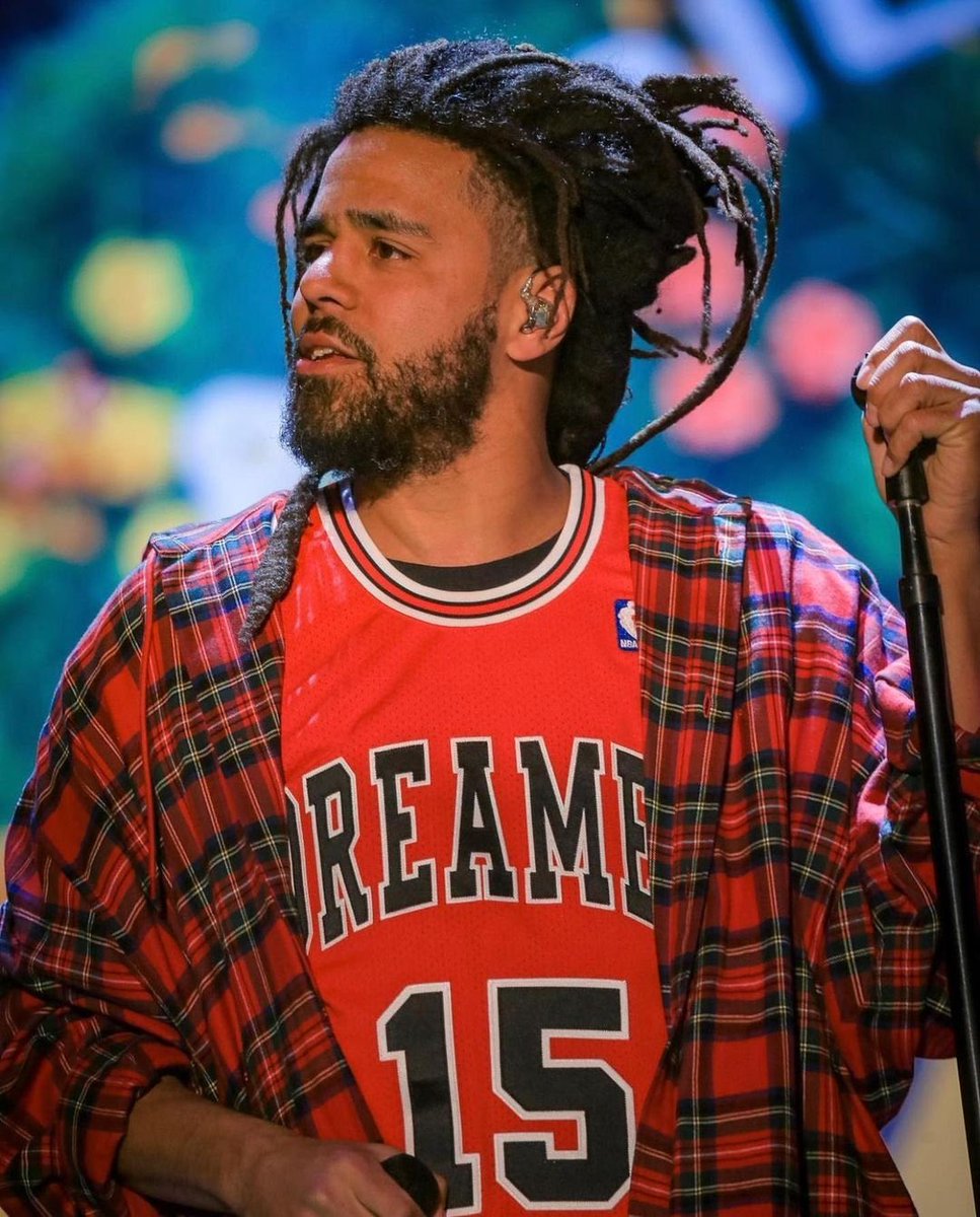 TeamDreamville's tweet photo. If you could see J. Cole perform any song, what would it be? https://t.co/lvtRYdH9z3