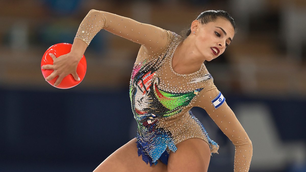 gymnastics's tweet photo. “Athletes need to know when to retire, and as far as I’m concerned, I achieved my dream.”❤️

@Olympics #Rhythmic #Gymnastics champion Linoy Ashram 🇮🇱 has announced her retirement. 

Look back on a glittering career and find out what's next for her! 
🔗 https://t.co/DweRAHI2SC https://t.co/SwEK16Khqp