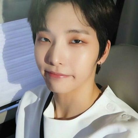 hourly_seoho's tweet image. [🐍]  #원어스 #서호 #ONEUS #SEOHO @official_ONEUS