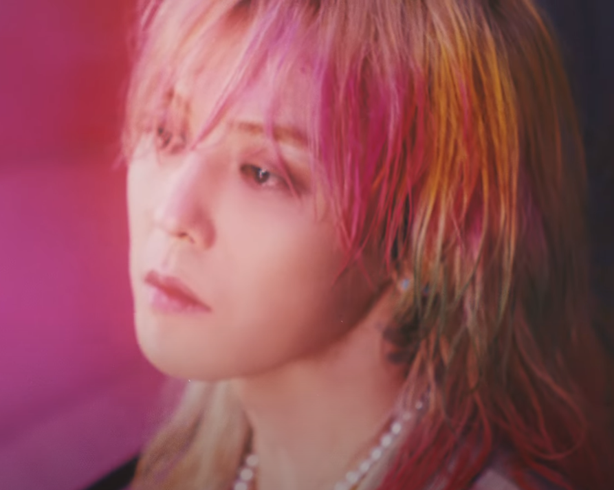 bbmysweetagony's tweet photo. mi niño has dado literalmente tu vida x tus sueños  por favor que alguien le diga que él no fallo en nada que solo es que las personas/sociedad/mundo es una mierda
esos ojos no son actuación

#빅뱅이_돌아왔습니다
STILL LIFE STILL HERE 
#BIGBANG #BIGBANG_StillLife  
@YG_GlobalVIP https://t.co/0D40DeYHzH