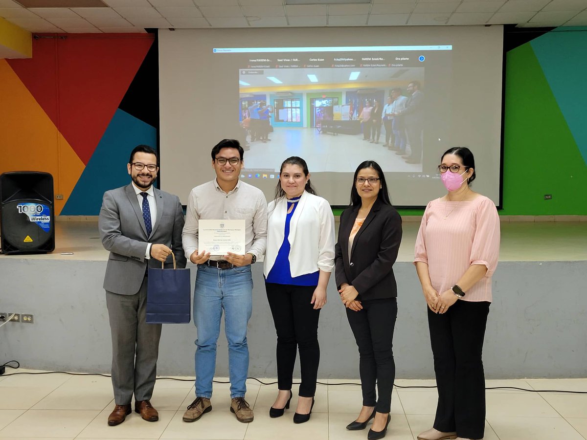 Por su destacada participación en el Hackathon Copernicus Centroamérica 2022, la UNAN-Managua otorga reconocimientos a los equipos multidisciplinarios que representaron a la institución y al país en este evento en el que obtuvimos el primer lugar 🥇👏