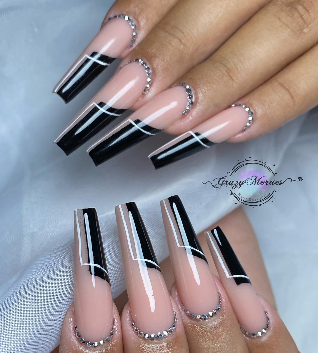 onenailsinspo's tweet photo. 📸: grazy.moraes.16 https://t.co/E913j4ODn2