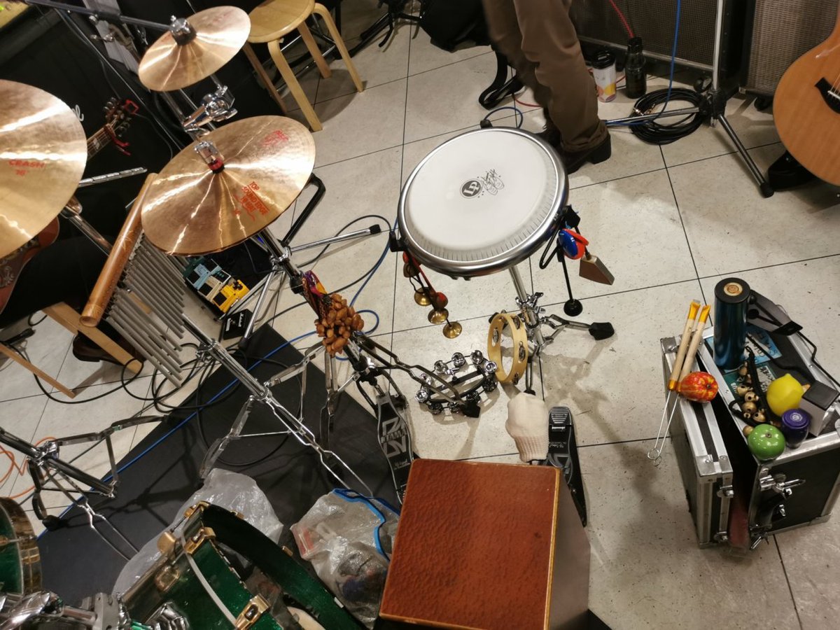 あなたが大事にしているものに優先順位をつけておこう。なに？全部大事！？ってそりゃそうだ。ただ優先すべき判断を決断する事態が来た時に考えても答えは出ない。だってどれも大事なんだもん。だから冷静な今のうちに順位決めておくこと。あなたが本当に大切なものを間違えないで。全力で活動するコツ