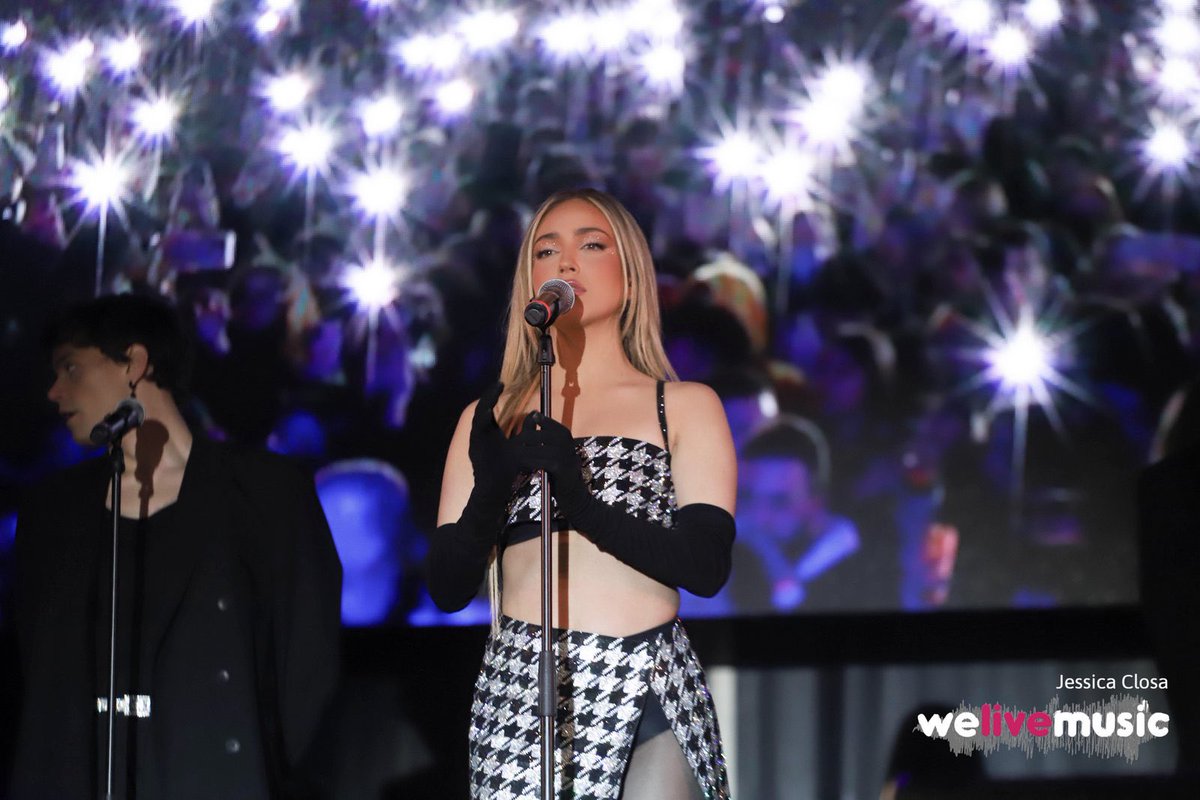 ☝🏻 Deslumbrante <a href="/AnaMenaMusic/">Ana Mena</a> sobre el escenario de #Els40PrimaveraPop y es que la malagueña hizo vibrar a su público con su actuación. 👏🏻👏🏻👏🏻

👩‍🎤#AnaMena
📅 2 abr 2022
📍#Rubí 
📷 <a href="/jesclxsa/">Beautiful Disaster</a> 
🙏 <a href="/Els40_/">ELS40</a> 
🗞 <a href="/welivemusic_es/">Welivemusic</a> 
⚙️ <a href="/EvaOrtizSoler/">Eva Ortiz Soler</a>