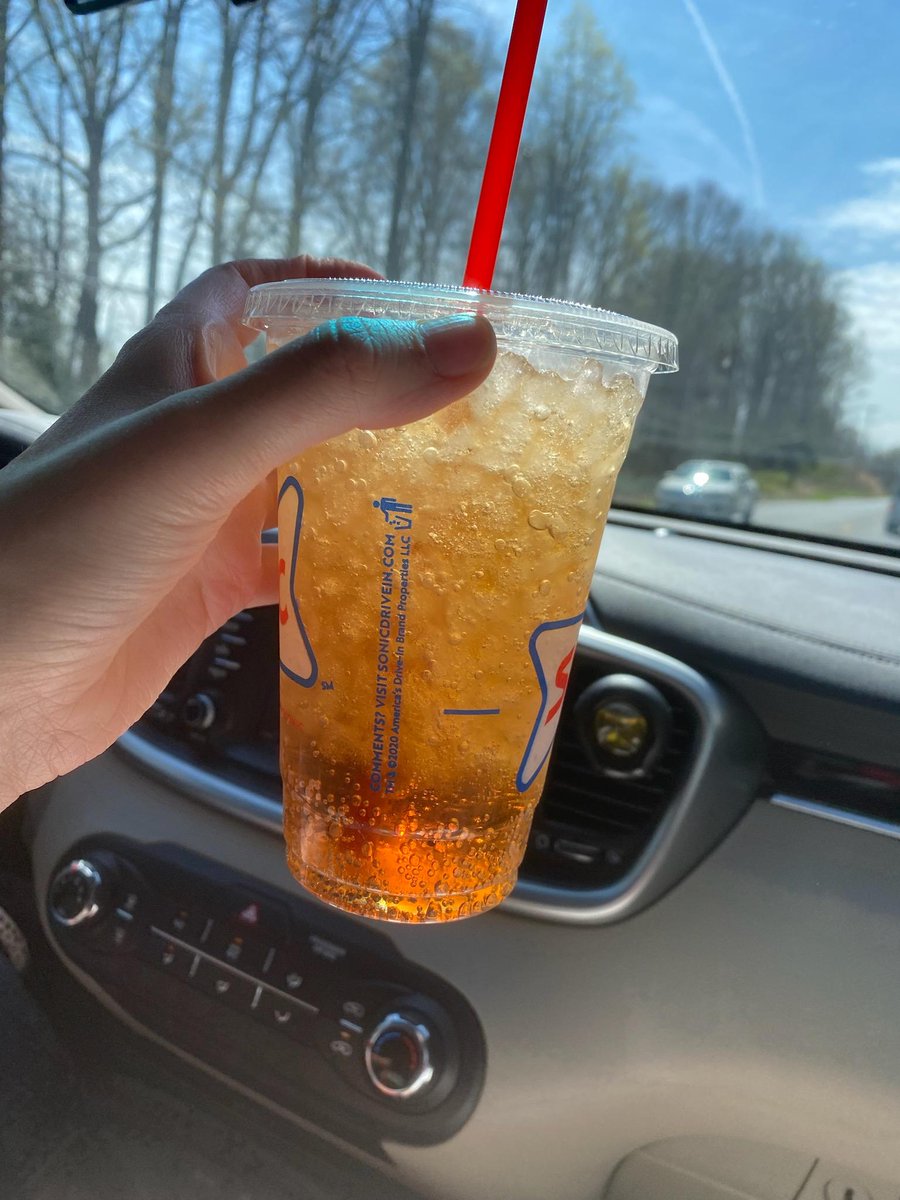 BlueOfp's tweet photo. Nothing beats a nice refreshing coke from @sonicdrivein
#15perhour #minimumwage https://t.co/izxW2MQwG2