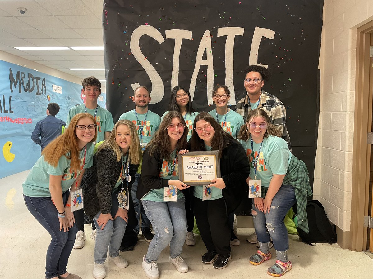 PBStuCo's tweet photo. The Emule is featuring our Award of Merit! https://t.co/Mzw4nLkwiW https://t.co/gzdGsMv2AN