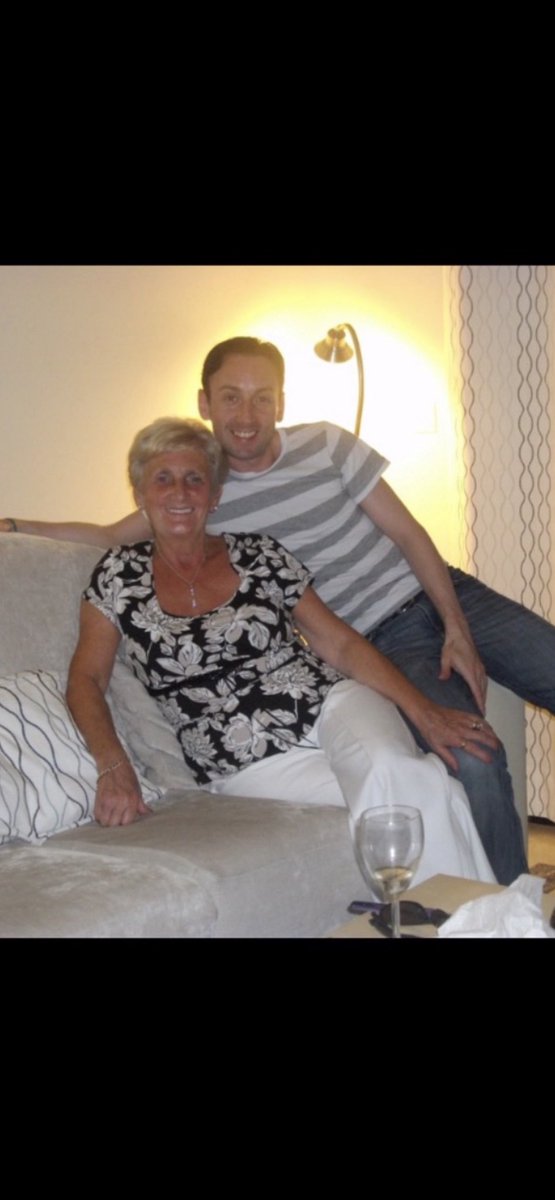 J O N N Y B. 💙 tweet media