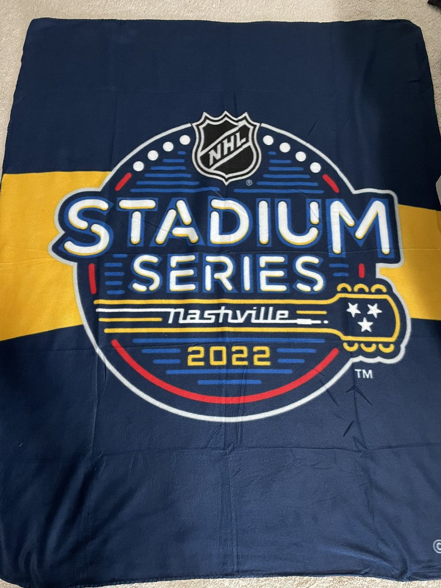 AlexDaugherty1's tweet image. It’s #Preds giveaway time! 

Want to win ALL 5 of these sweet, brand new, never been used #Preds goodies? Just do these two things: 

1️⃣ follow me @AlexDaugherty1 
2️⃣ RT and like this post 

That’s it! Winner will be announced Thursday 4/7 before the OTT game.