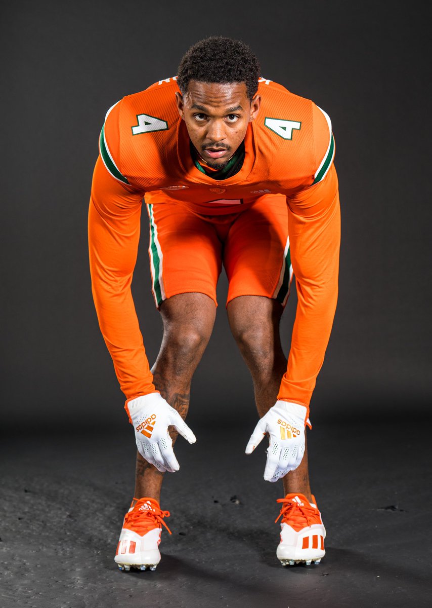 romanrashada_'s tweet photo. Jeremiah 1:5 After an amazing visit, I’m blessed to earn a offer to THE University of Miami🟠🟢 #CaliCanes @coach_cristobal @Coach_Addae https://t.co/Fv81sqsVof