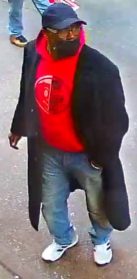 nyctaxi's tweet image. “@NYPDnews issued a citywide robbery alert for a dangerous person using TLC vehicles as transportation in Upper Manhattan and the Bronx. If you ever feel in danger or are the victim of a crime – CALL 911.(1/3)