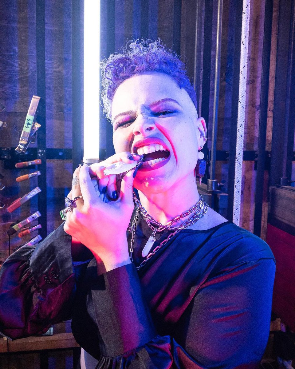 Tonight is the last #HollywoodWeek episode of <a href="/AmericanIdol/">American Idol</a>! Was my #Showstopper performance enough to keep me in the competition? Tune in to <a href="/ABCNetwork/">ABC</a> at 8/7c to see if I made it to the #Top24! 😈 #yolionidol #nextidol