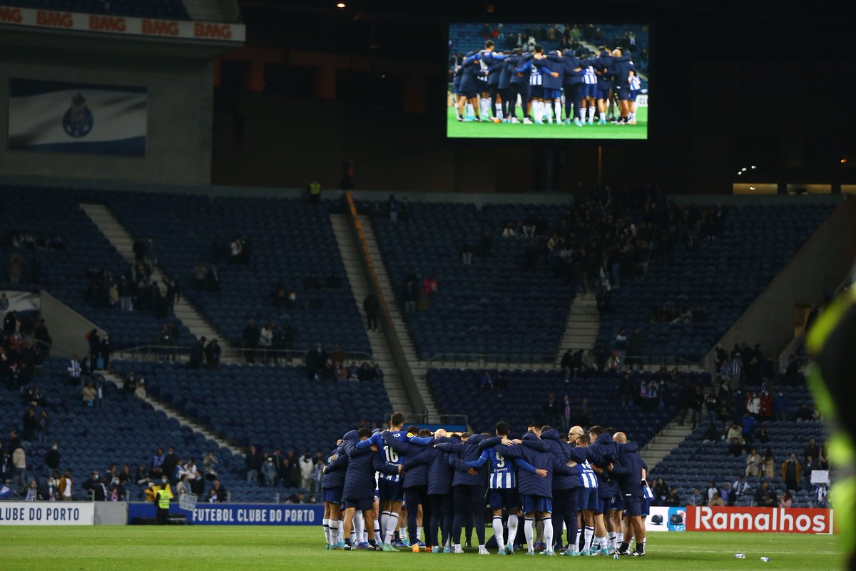 5⃣6⃣ jogos sem perder na Liga 💙Novo recorde no nosso clube

Juntos chegamos aqui 🙌 Juntos iremos continuar

#FCPorto #FCPCDSC