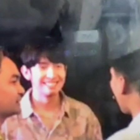 urlovekeun's tweet photo. sharlene’s kumu manager: 
“tignan nyo yung itsura ni justin nung sinabi kong minamanage ko rin si sharlene. tignan mo yung ngiti oh tuwang tuwa. pogi 'tong batang toh” 

naks naman justin HAHAHHAHSHSJAS  

@SB19Official
#STANWORLD #SB19
Listen to #Bazinga_SB19 https://t.co/VzbbrCojdH