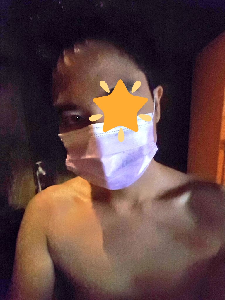 Omuronn1's tweet photo. Locker 15 at Hopemed earlier around 8:30 p.m. https://t.co/lFlxlC02Tj