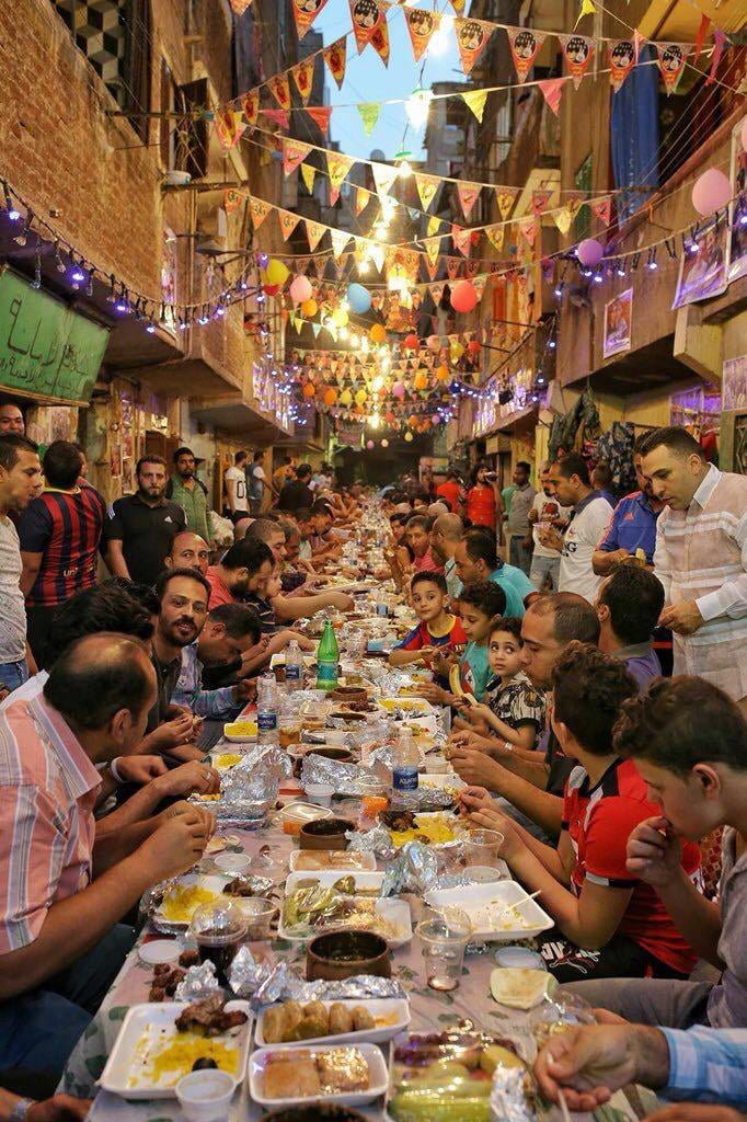 abdurabbih11's tweet photo. I really miss Ramadan in #Cairo.
The level of #Egypitans' hospitality is unparalleled.
#amribnalasmosque #mohamedalimosque #alrefaimosque #alazharmosque #khanalkhalili https://t.co/kmbxm1XHkU
