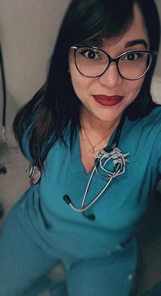 enllysas's tweet photo. Volviendo a la pintada de pico 😬✌🏼 https://t.co/dqmKCVCTUO