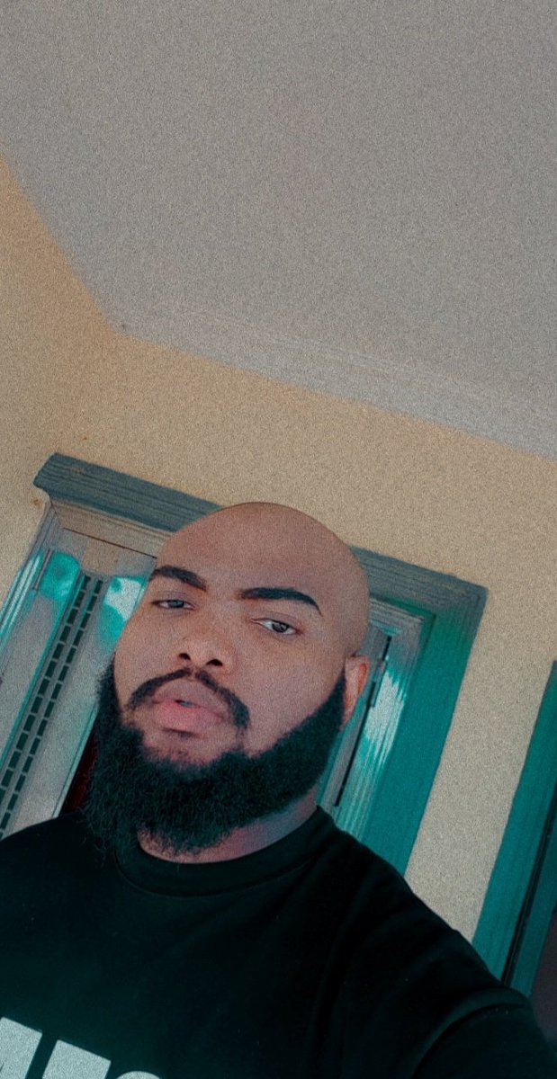 manlikeraphael_'s tweet photo. Selfie are great right after getting a hair cut #headies #wizzy #selfie #SONOFJOHN #fypシ https://t.co/UQLZVwQqIp