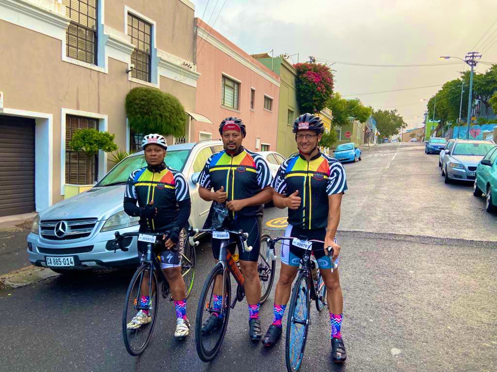 LNRdewee's tweet photo. Cape Town Cycle Tour 2022  
Real MEN Don’t Need Motors 🚴🚴
#HSCC
#CTCT
#keepriding https://t.co/ETpfDJHZdV