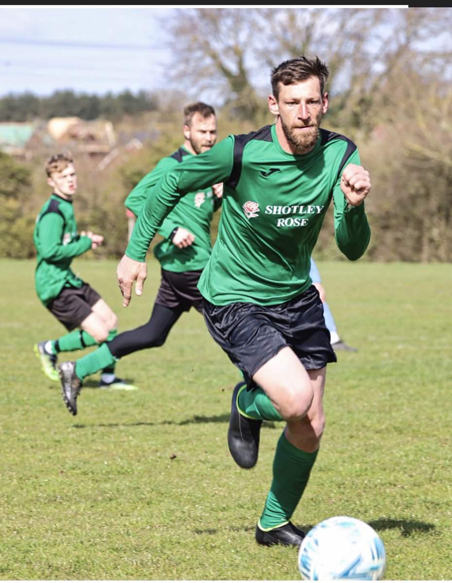 ShotleyRoseFC's tweet photo. ๐ป๐๐ ๐ค๐ ๐๐๐ ๐๐ ๐ค๐๐ช ๐จ๐โ๐ฃ๐ ๐๐ ๐ ๐๐ฆ๐ก ๐๐๐๐๐?!
#UppaRose https://t.co/eqhXN4EvIg