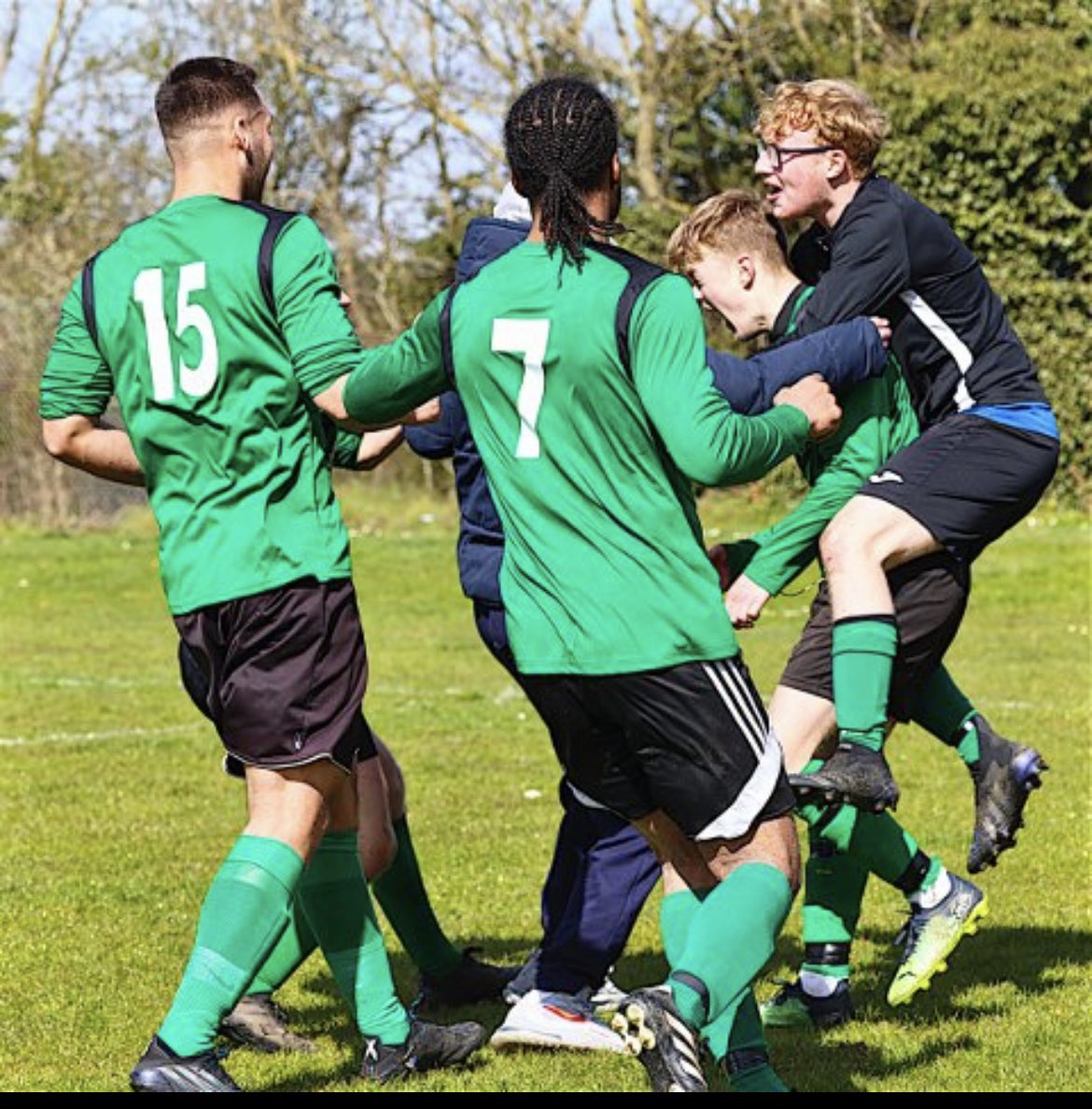 ShotleyRoseFC's tweet photo. ๐ป๐๐ ๐ค๐ ๐๐๐ ๐๐ ๐ค๐๐ช ๐จ๐โ๐ฃ๐ ๐๐ ๐ ๐๐ฆ๐ก ๐๐๐๐๐?!
#UppaRose https://t.co/eqhXN4EvIg