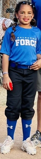 coach_Rstreet's tweet photo. From early morning in Dallas on the gridiron to under the lights at the Softball Hall of Fame and over 600 miles of driving. Great weekend for the Street kids💯🫶🥎🥇🏈🥱😴
@StreetReese 
@VcakeW 
@braxton_street 
#Force2k13 Champs
#Force03 Champs https://t.co/DgDDHmMg14
