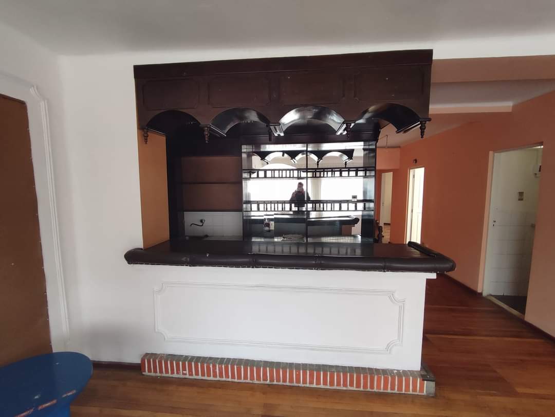 es_patrimonio's tweet photo. Buenas queridos Patrimonio lovers!! Sigo en busca de los inquilinos soñados, tengo un departamento de 1d con todas las dependencias listo para habitar en Sopocachi 🙏
Me ayudan con un RT para que llegue a quien lo necesita 🌟 https://t.co/HrkmmCLC1a