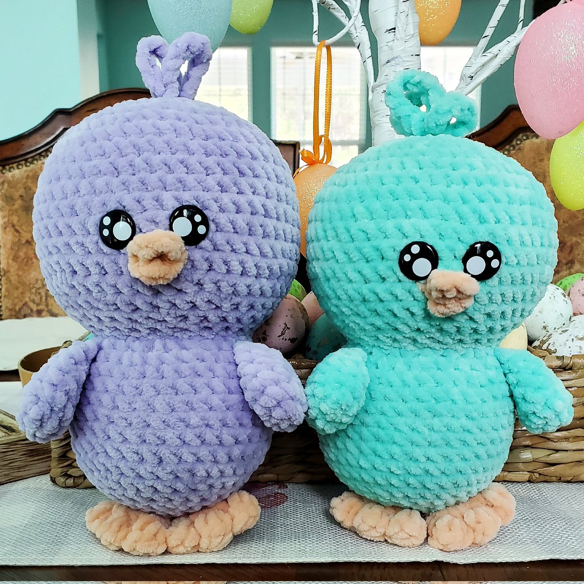 ALilLoopy's tweet photo. All the spring colors for the Lil' Chickies!  Pattern coming soon!

#crochet #crochetpattern #Amigurumi #spring #Easter2022 #eastergift https://t.co/49bfehBm30