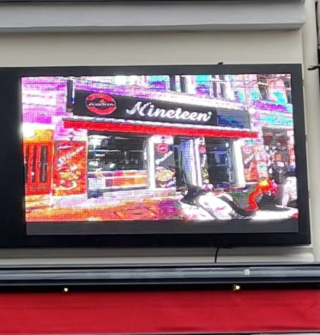 neitherconfirm's tweet photo. In my street someone created an infinity loop: he opend a shop and advertised it by a picture of his shop. https://t.co/iIqc4eKPah