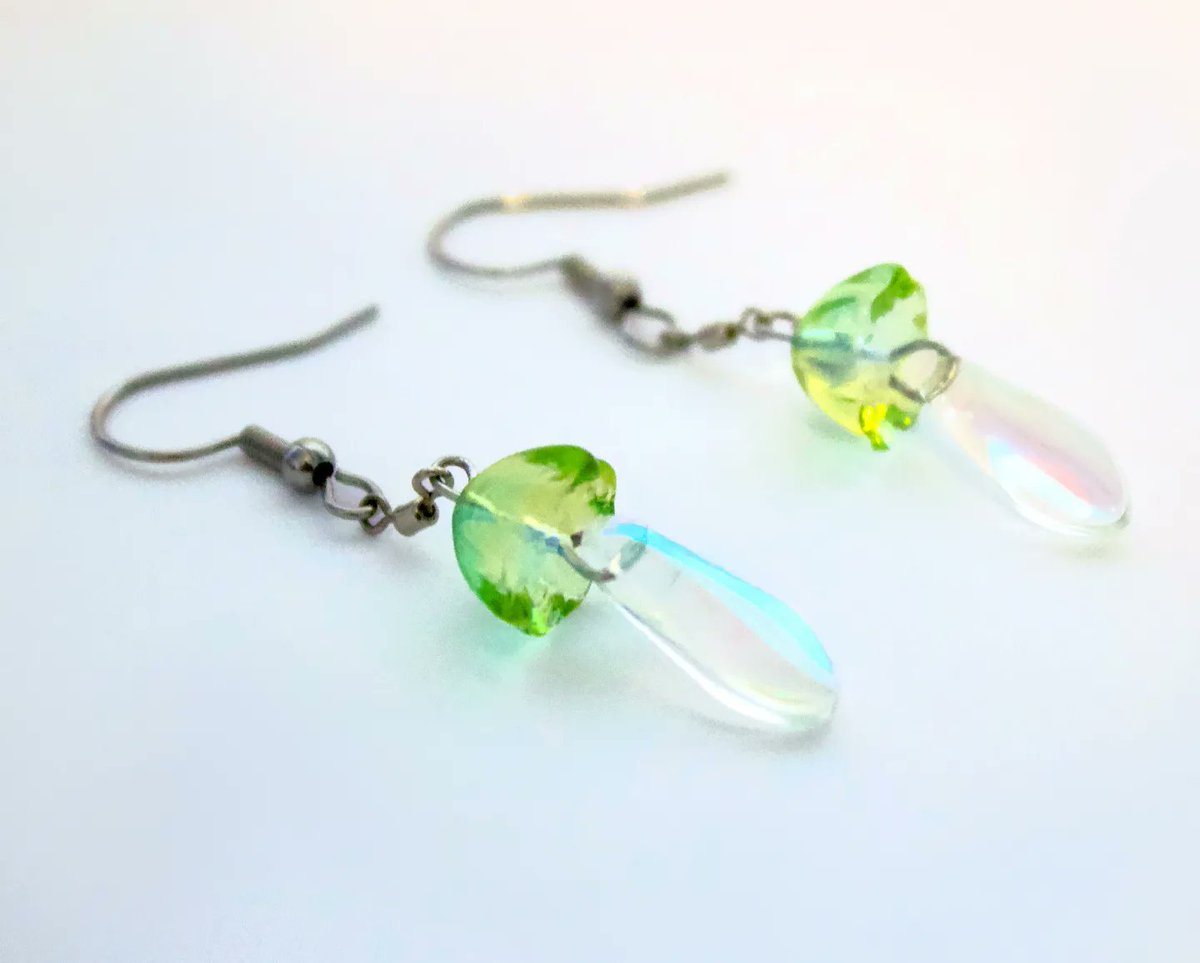 MayGreenAbgrall's tweet photo. Bonnet & Russula Mushroom 360° Spinner Earrings I made 💚
https://t.co/3e7avqbfyI
#jewelry #jewellery #jewelrylover #jewelrymaking #earringlove #earringmaker #earrings #fashion #accessories #360earrings #spinnerearrings #spinningearrings #LOVEDIVE #BTSxGrammys #mondaythoughts https://t.co/0OUOzegE38