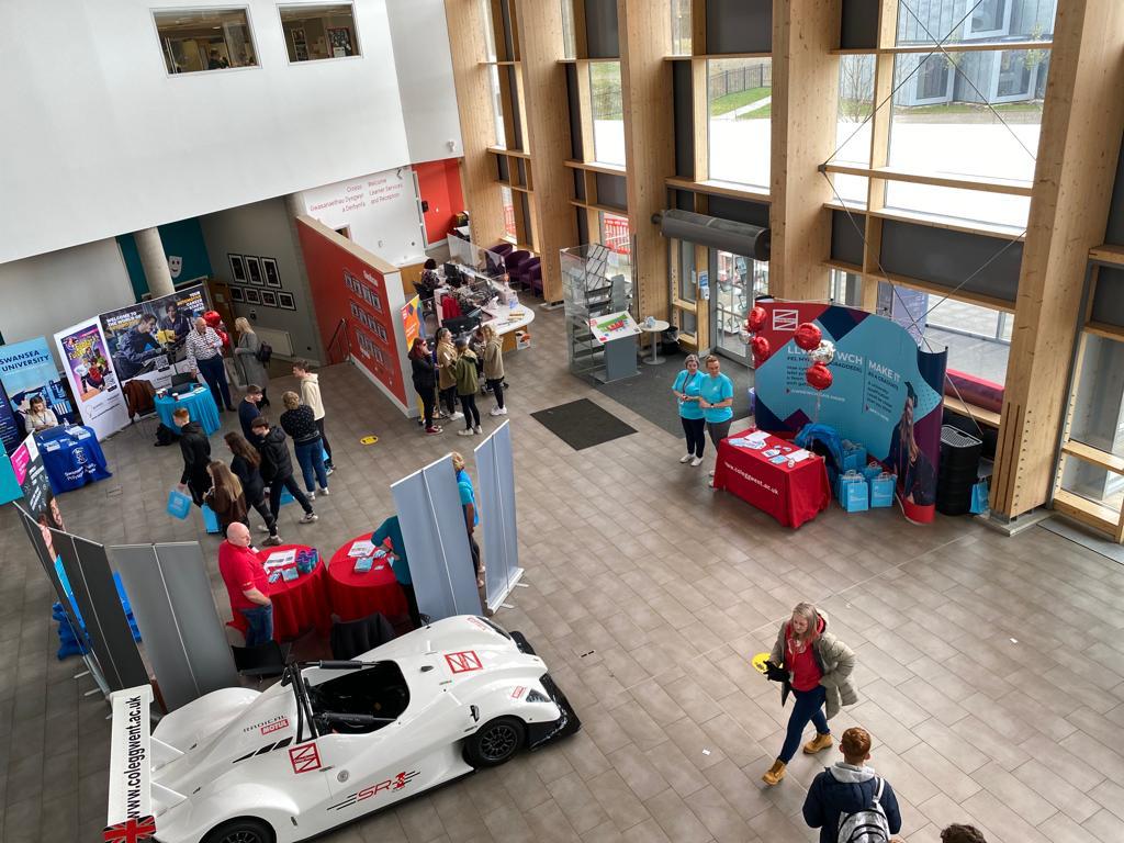 NGamlin1's tweet image. Fabulous morning @coleggwent progression event today.  Thanks to all involved, with lots of fun activities