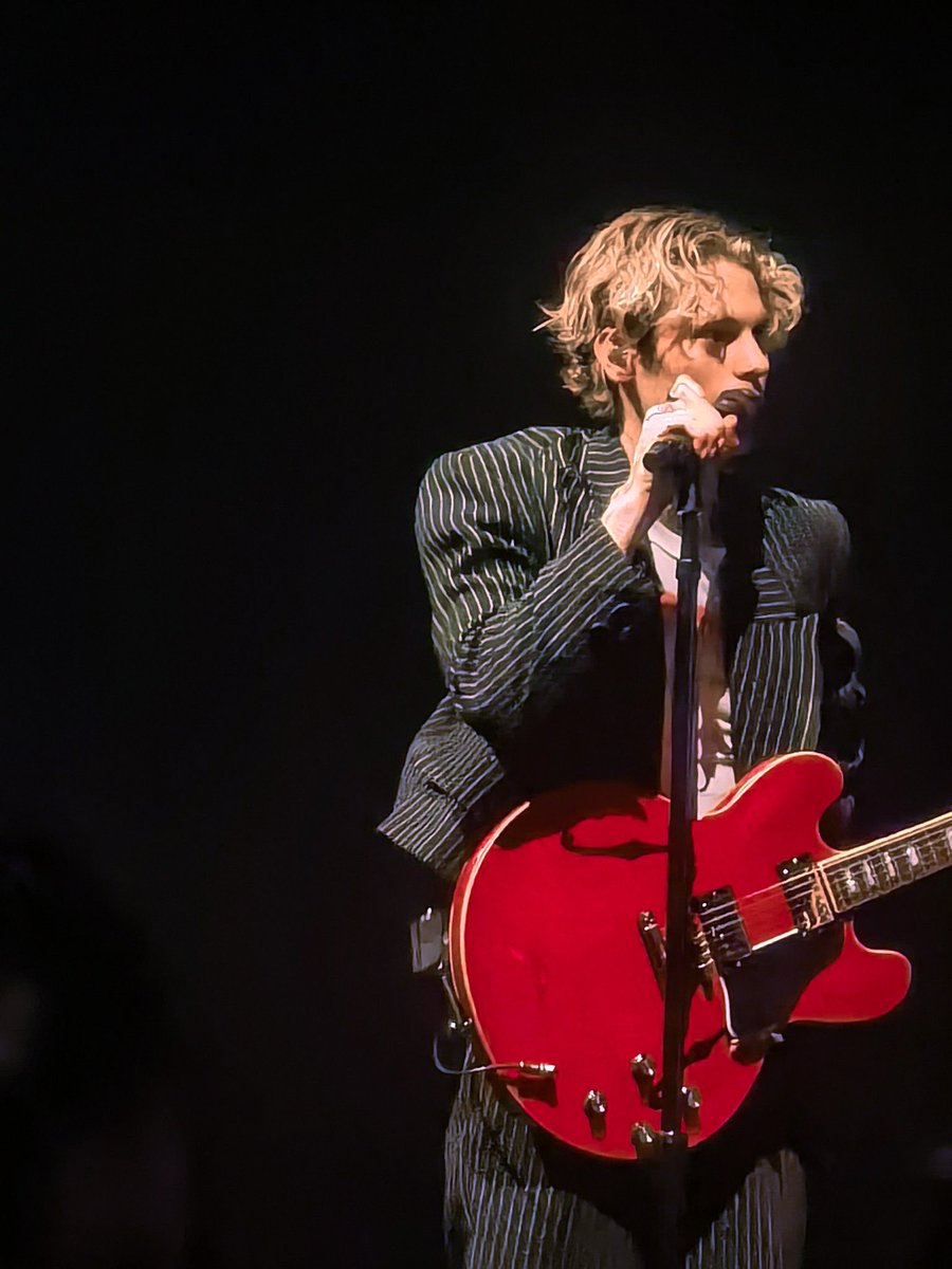 best of 5sos tweet media