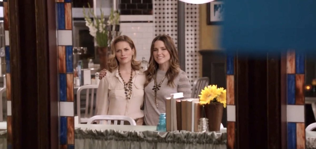 SeriesUpdateFR's tweet image. Il y a 10 ans, la série Les Frères Scott diffusait son dernier épisode.