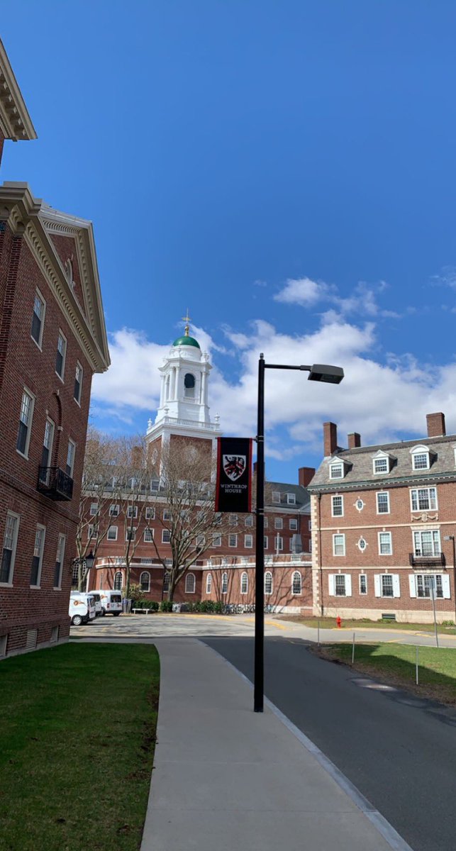 MarcosJRuiz1's tweet photo. I would be lying if I said I didn’t love my visit @HarvardFootball today. The conversations I had with the coaching staff were genuine and informative. Thanks to @MicFein for your hospitality! I look forward to visiting again! @Coach_Poppe @CoachTimMurphy @CoachMarangi @SJRFB https://t.co/bKsIlY1sq3