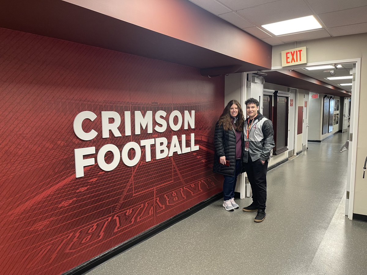 MarcosJRuiz1's tweet photo. I would be lying if I said I didn’t love my visit @HarvardFootball today. The conversations I had with the coaching staff were genuine and informative. Thanks to @MicFein for your hospitality! I look forward to visiting again! @Coach_Poppe @CoachTimMurphy @CoachMarangi @SJRFB https://t.co/bKsIlY1sq3