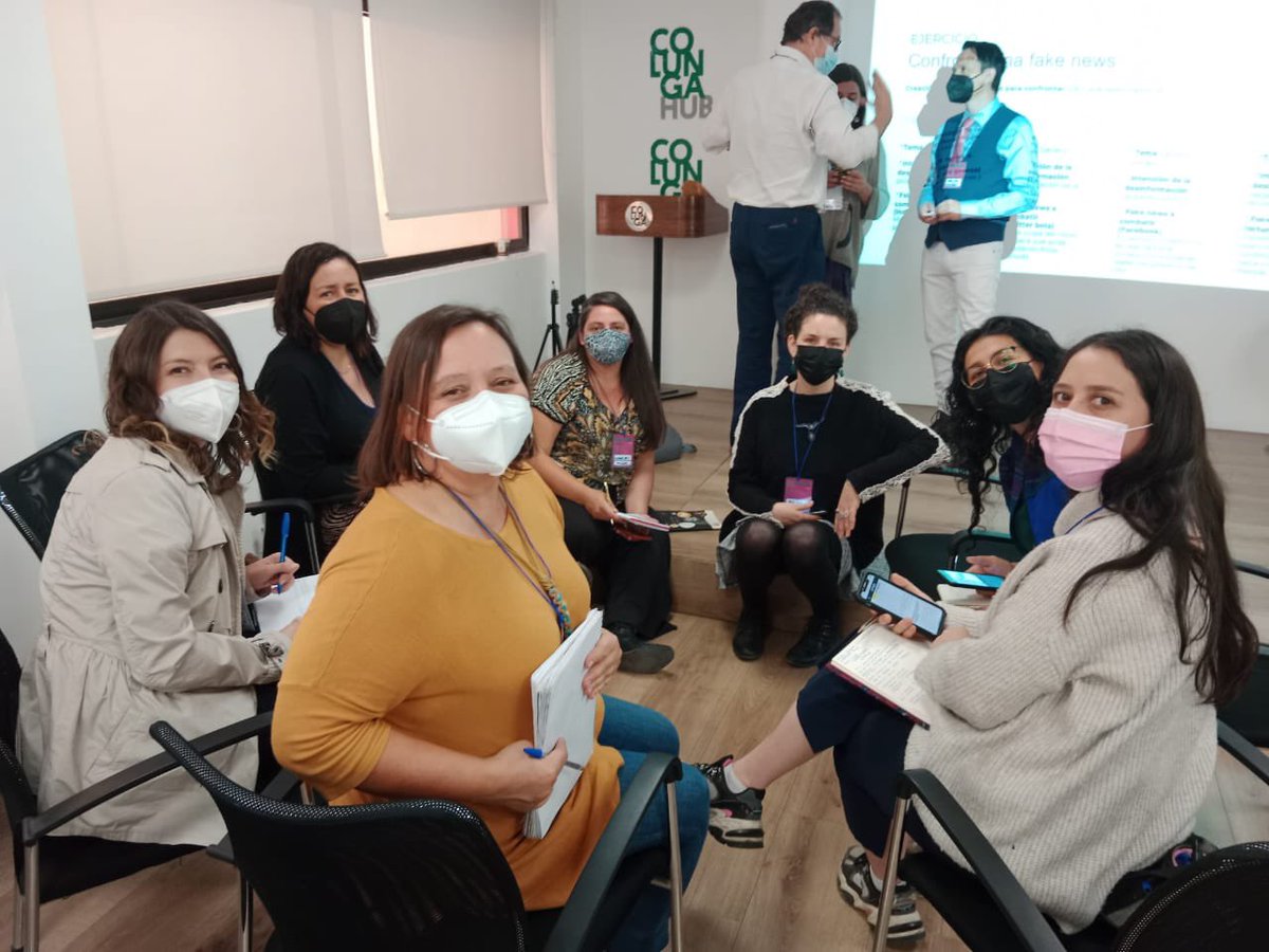 fundcolunga's tweet photo. 🤓Seguimos en el taller de Comunicaciones #Conductual, una jornada práctica para las organizaciones de #ColungaHUB, gracias a una alianza con @FundacionAVINA.
💚Nos alegra ser un espacio de encuentro y aprendizaje para la sociedad civil.
Más información👉🏼https://t.co/v7He53554H https://t.co/eGbpPvZxcS
