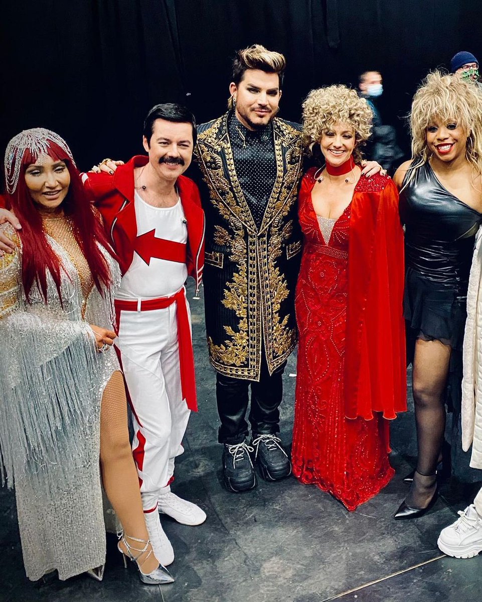 Shooting #Starstruck this season was a joy! Big thanks to my fellow judges <a href="/Sheridansmith1/">sheridan frances smith</a> <a href="/Beverleyknight/">Beverley Knight💙</a> <a href="/JasonManford/">Jason Manford</a> and host <a href="/ollymurs/">Olly Murs</a> seriously 4 of the warmest and most lovely people to work with. Huge respect to the people behind the scenes - Remarkable: James, Dom, Cat!