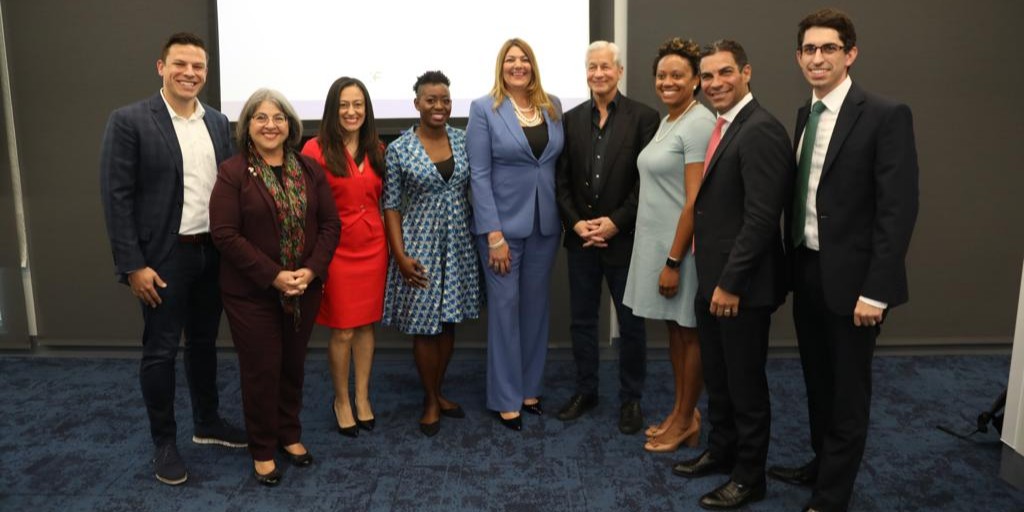 What a special day to host our industry partner <a href="/jpmorgan/">J.P. Morgan</a> @chase along with its Chairman &amp; CEO, Jamie Dimon. I applaud their investment in young people to expand equity &amp; opportunities for students to grow into the next generation of leaders in #tech &amp; #business. 
 
#MDCTogether