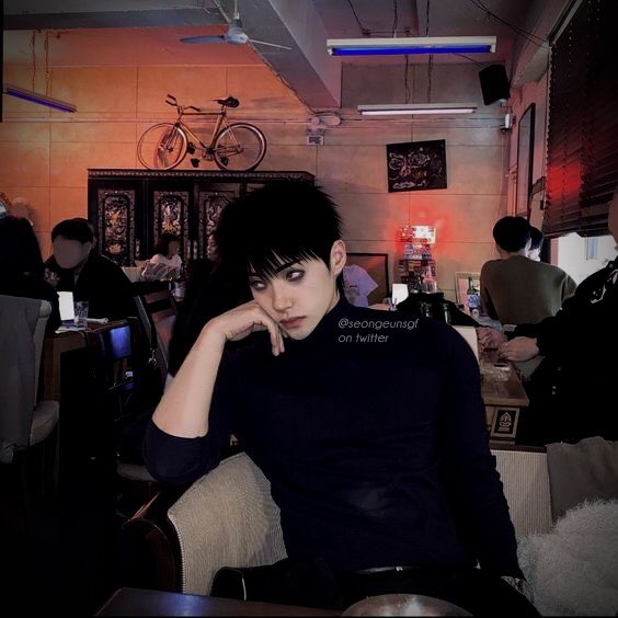 seongeunsgf's tweet photo. pov: you’re hanging out with jiho 

#외모지상주의 #박지호 #LOOKISM #ParkJiho https://t.co/bZ2r2D3hc9