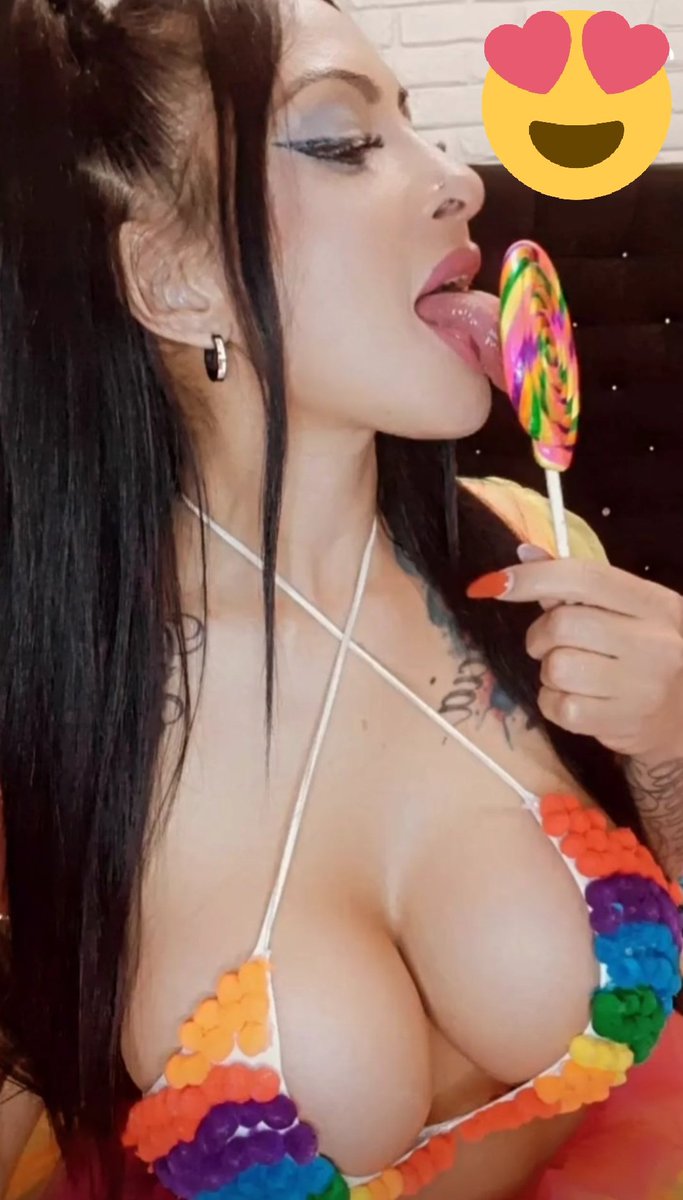 O2Chinita's tweet photo. Te imaginas esa lenguita traviesa https://t.co/mMOvbSl5cq