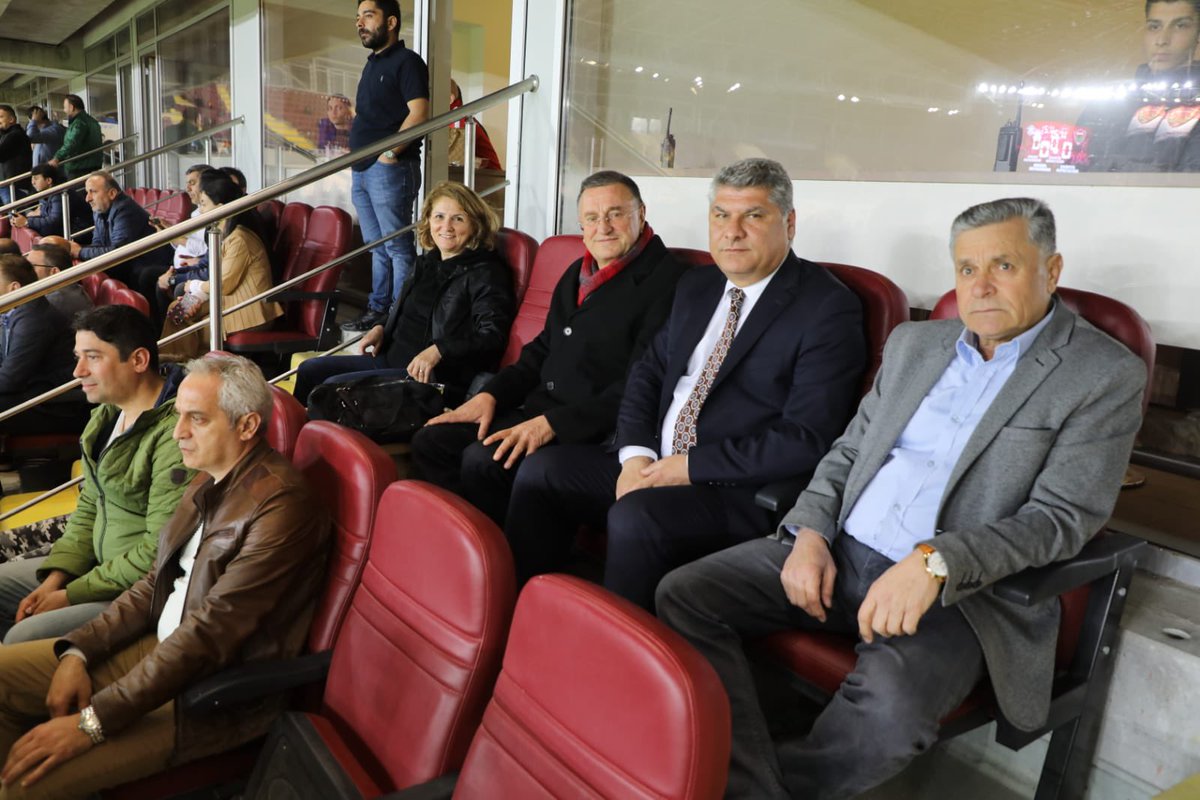 Lütfü Savaş