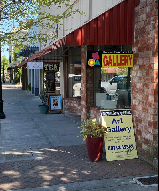 Are you interested in displaying your artwork in a gallery? Healdsburg Center For The Arts is located near Healdsburg Plaza, wine tasting rooms and many famous restaurants. People from all over the country shop for our locally produced art!
#artists

healdsburgcenterforthearts.org/artist-opportu…