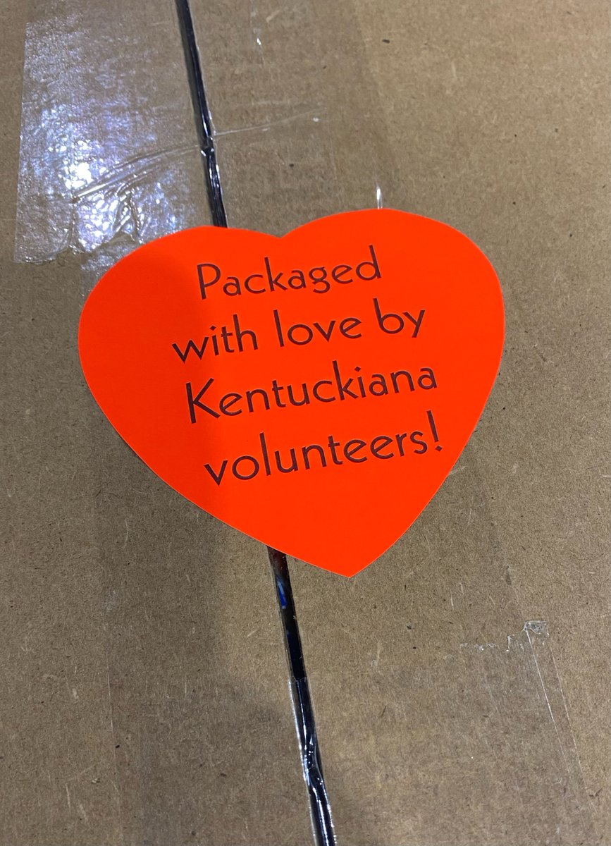 festoffaiths's tweet photo. A team of CIR staff, board members and volunteers joined with @lovethehungry and other organizations today to prepare and pack 22,000 meals that will be sent to those in need in Ukraine this week! #CommonAction #FindYourSacred #FaithinAction #GiveADay https://t.co/mDGozgCGJL