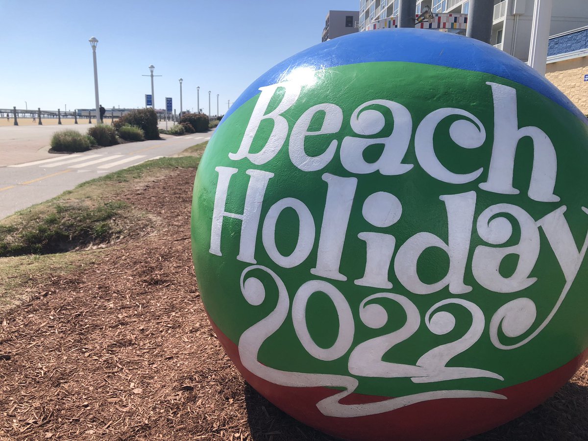 13AllisonBazzle's tweet photo. #RespectTheBeach: @CityofVaBeach leaders are preparing for a packed weekend at the Oceanfront. They say they expect around 30,000 college students to come by for Spring Break! Learn how they are handling the crowds at 4,5&6 #13newsnow https://t.co/4SavzVY3fP