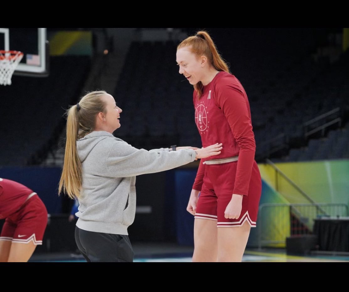 Andrea Hayden tweet media