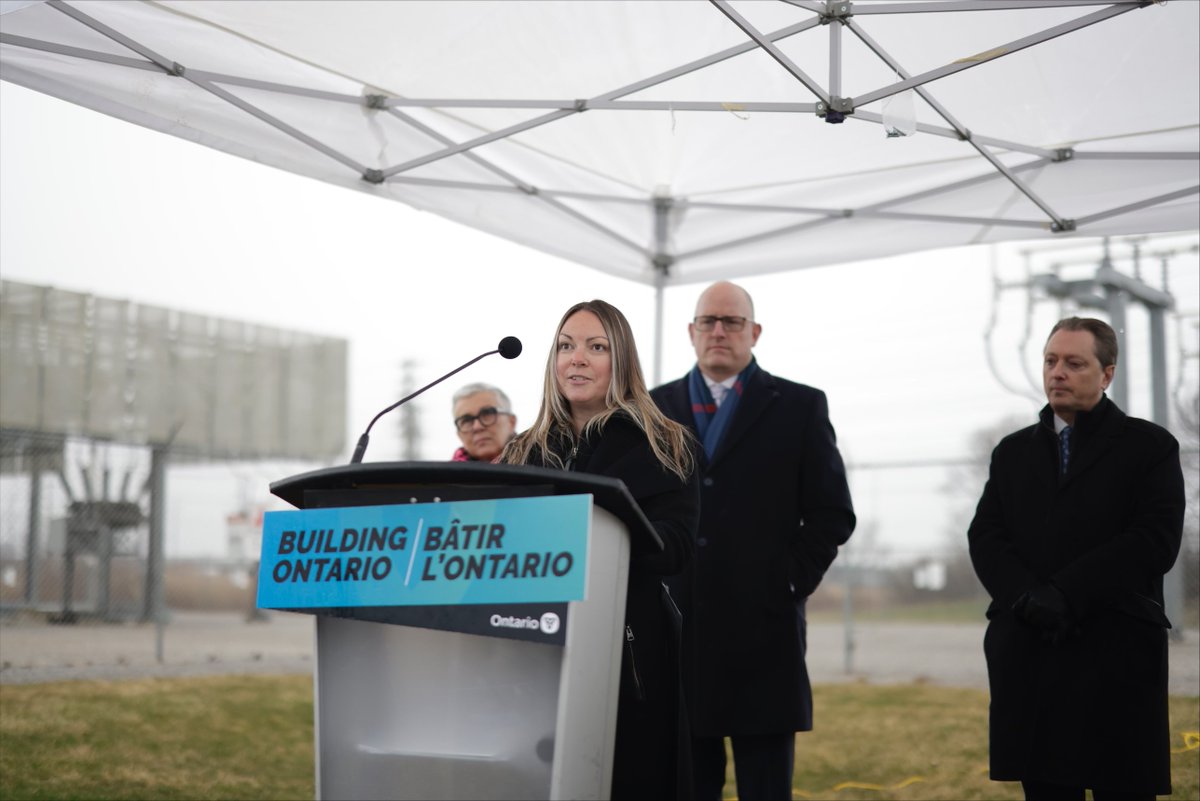 HydroOne's tweet photo. Hydro One is proud to support the growing electricity demands in southwest Ontario and be part of energizing the community and the economy. Learn more: https://t.co/21ZyeJeih2 https://t.co/btFP9ukmgU