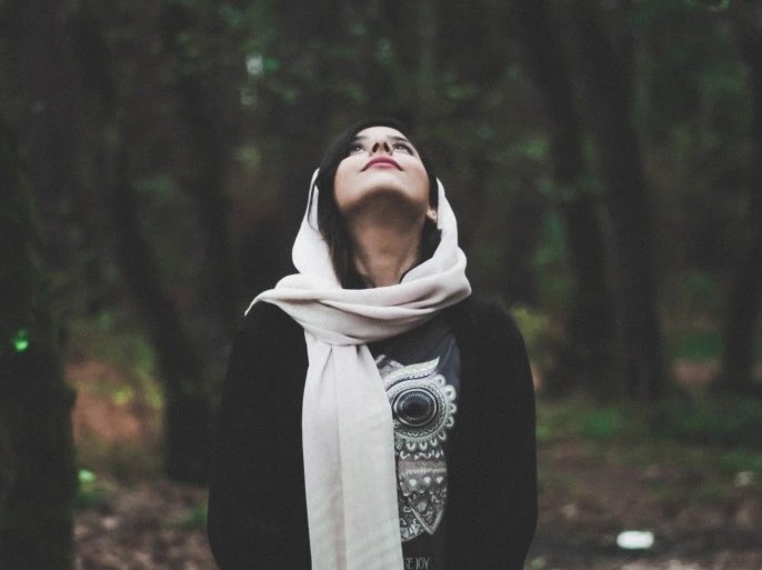 حياتي الحاليه
مليئة بأشياء جديدة
أظن أن كلها خير لي ..
ولكنها تنهكني وتبعدني 
عن كماليات الحياة وترفها ..

يارب تيسرها على خير 🤦🏻‍♀️

#بوح